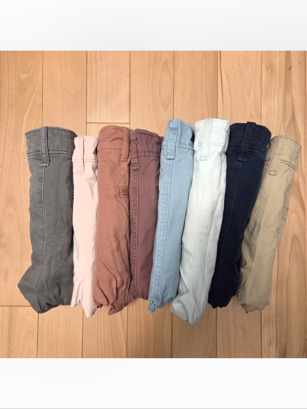 Men's Chino Shorts Small 28W Lot of 8 Flat Front Uniqlo Hollister Aeropostale